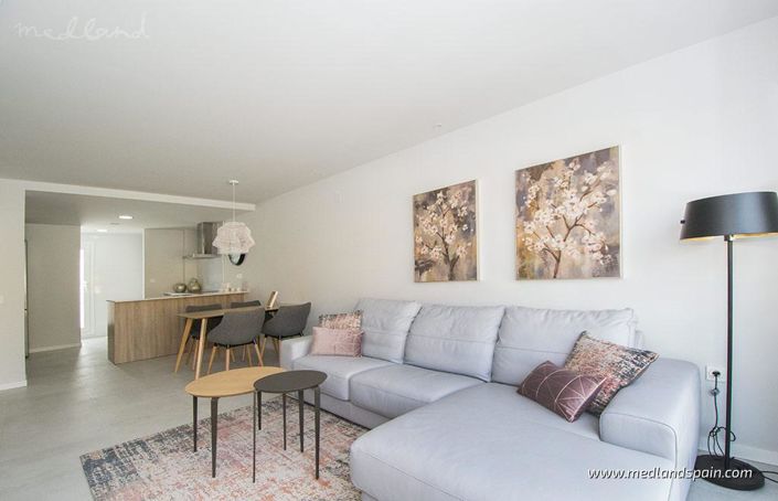 Image No.2-3 Bed Villa for sale