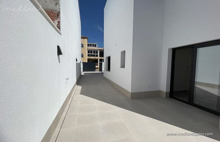 Image No.14-Villa de 3 chambres à vendre à Alicante