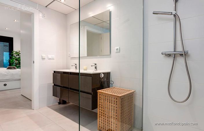 Image No.11-3 Bed Villa for sale