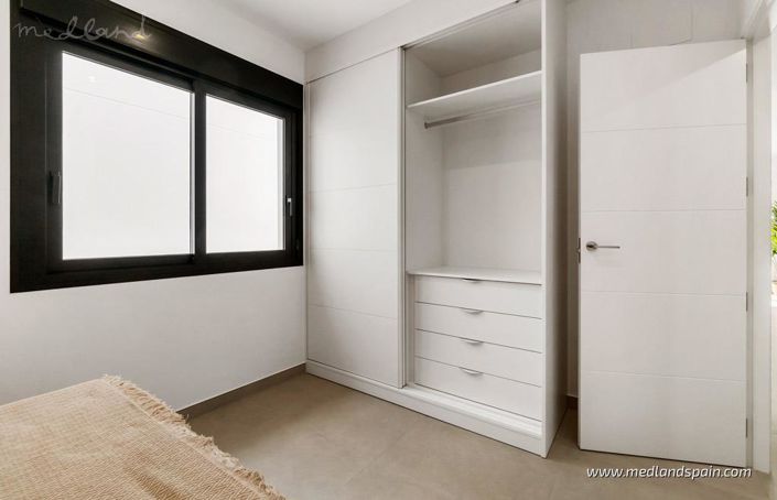 Image No.6-3 Bed Villa for sale