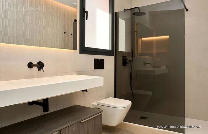 Image No.11-3 Bed Villa for sale