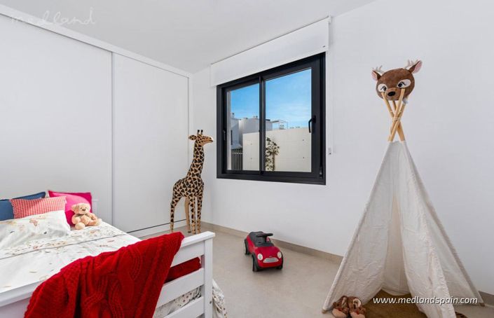 Image No.10-3 Bed Villa for sale