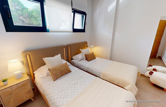 Image No.13-3 Bed Apartment for sale