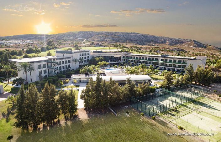 Image No.13-3 Bed Townhouse for sale