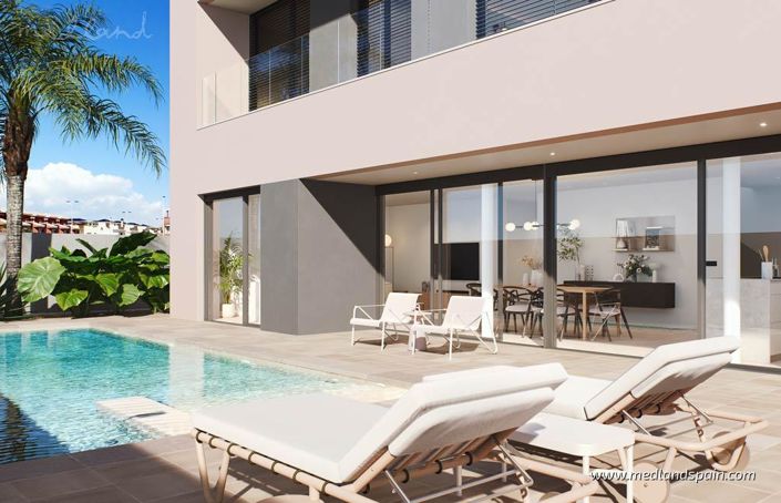 Image No.2-5 Bed Villa for sale