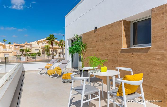 Image No.8-4 Bed Villa for sale