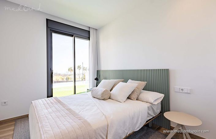 Image No.9-3 Bed Villa for sale