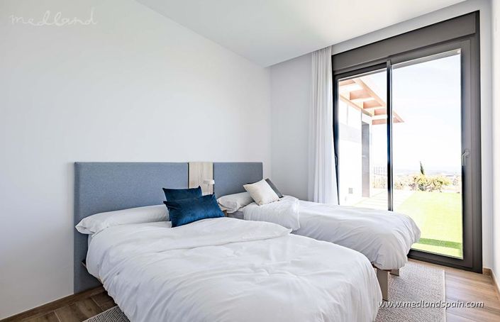 Image No.10-3 Bed Villa for sale