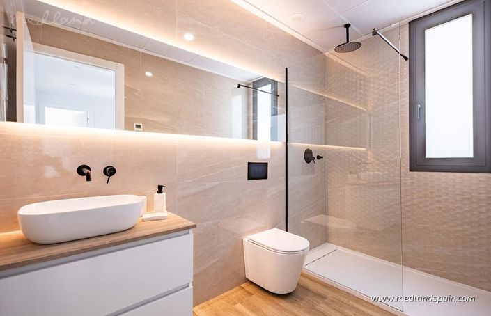 Image No.8-3 Bed Villa for sale