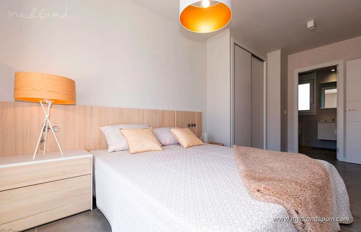 Image No.8-3 Bed Apartment for sale