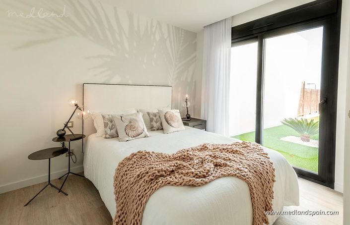 Image No.4-4 Bed Villa for sale