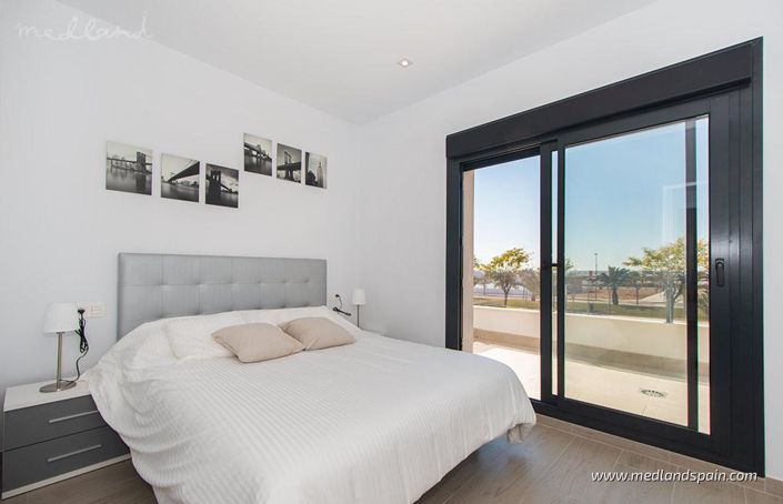 Image No.7-3 Bed Villa for sale