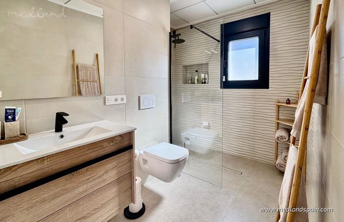 Image No.7-3 Bed Villa for sale