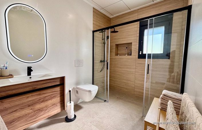 Image No.9-3 Bed Villa for sale