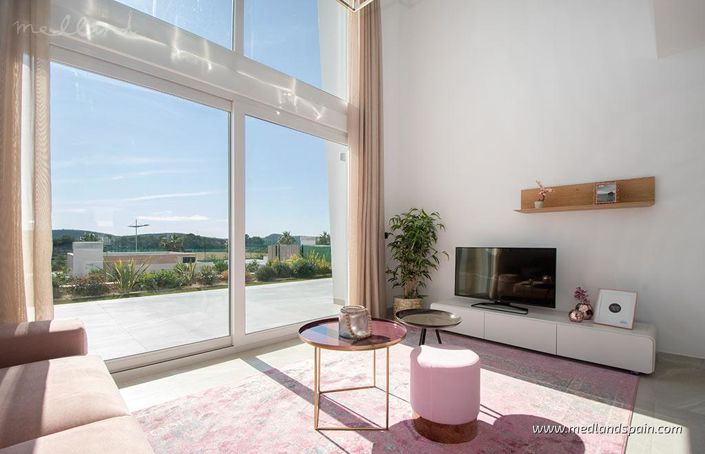 Image No.13-3 Bed Villa for sale