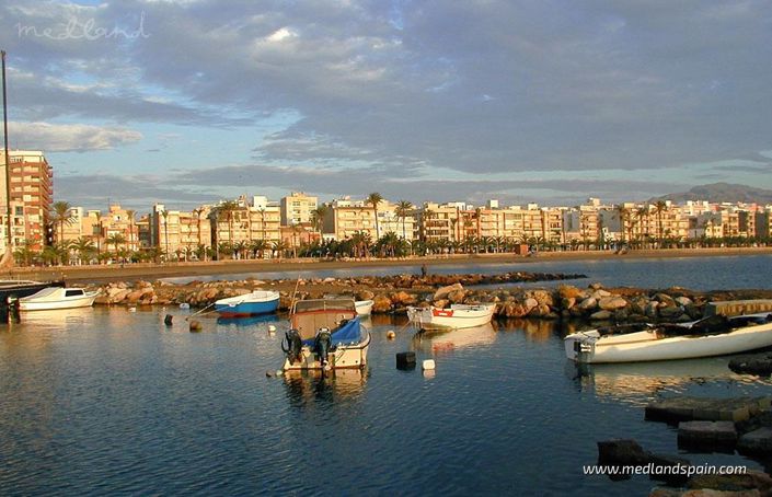 Image No.8-3 Bed Villa for sale