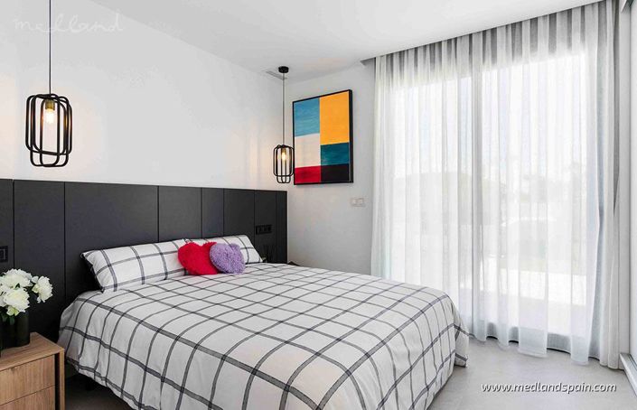 Image No.10-3 Bed Villa for sale