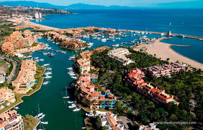 Image No.11-4 Bed Townhouse for sale