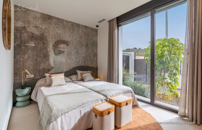 Image No.8-3 Bed Villa for sale