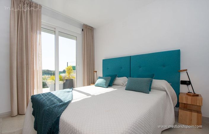 Image No.5-3 Bed Villa for sale