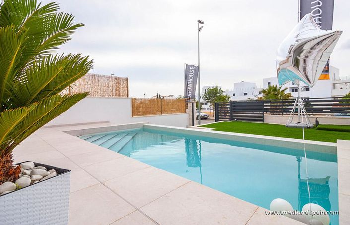 Image No.14-3 Bed Villa for sale