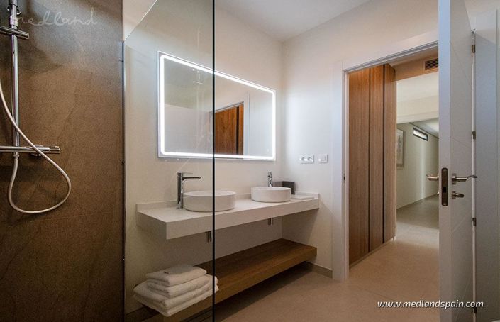 Image No.14-3 Bed Villa for sale