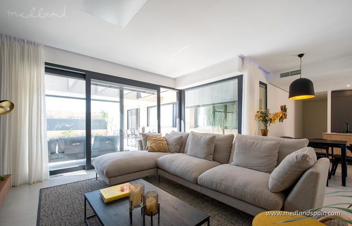 Image No.8-3 Bed Villa for sale