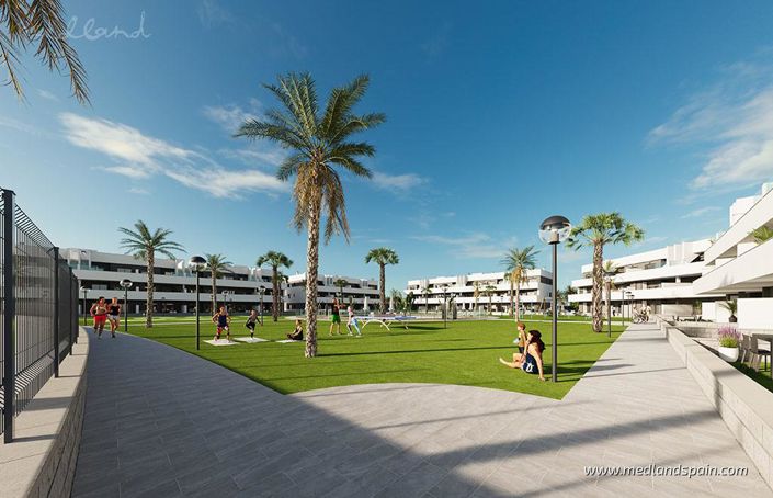 Image No.15-3 Bed Apartment for sale