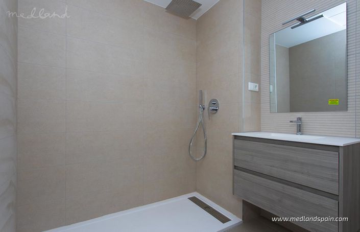 Image No.7-3 Bed Townhouse for sale