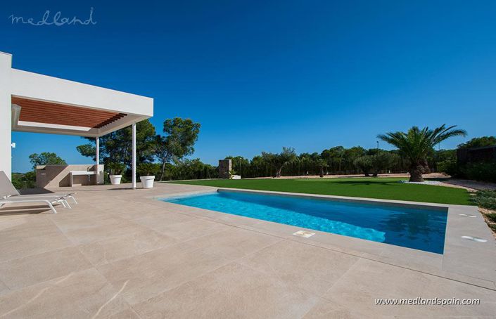 Image No.3-3 Bed Villa for sale