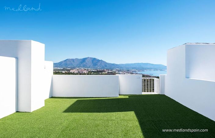 Image No.13-3 Bed Townhouse for sale