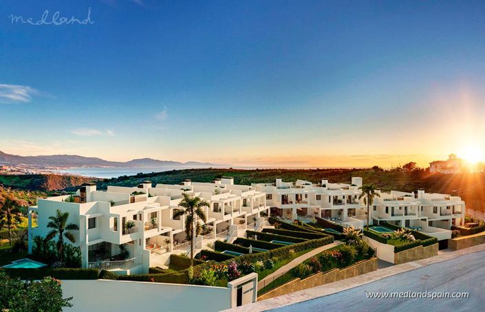 Image No.2-3 Bed Townhouse for sale