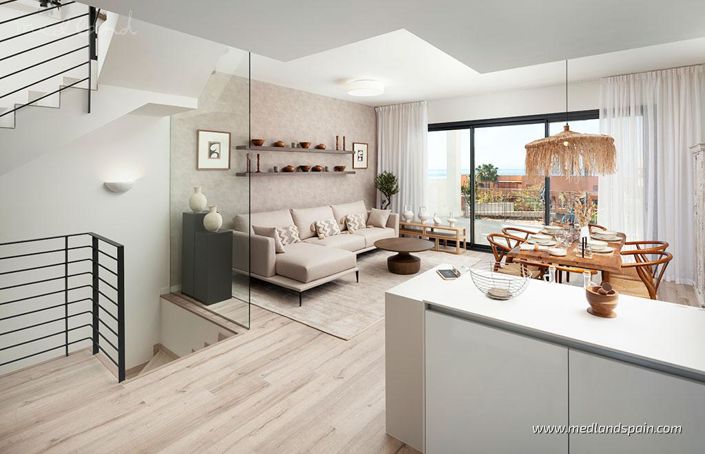 Image No.7-3 Bed Townhouse for sale