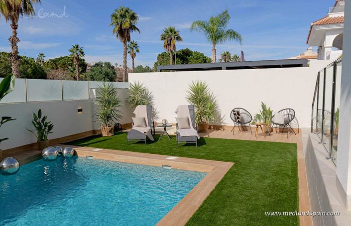 Image No.12-3 Bed Villa for sale