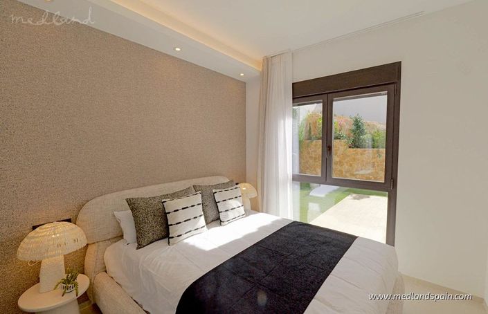 Image No.8-3 Bed Villa for sale