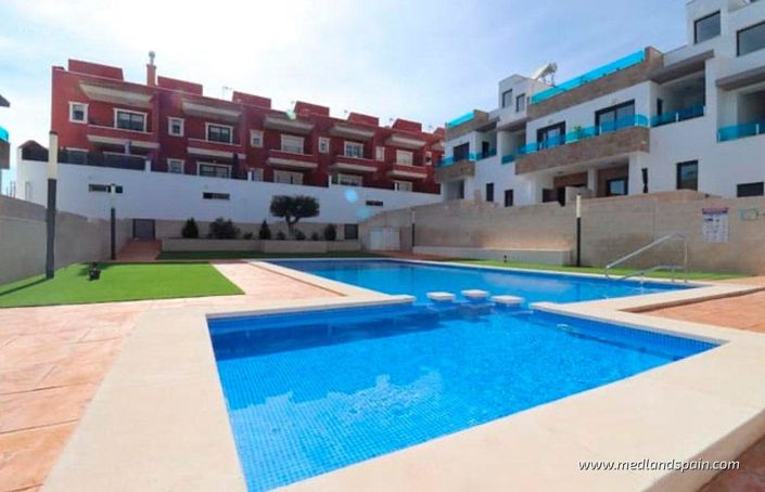 Image No.11-3 Bed Townhouse for sale