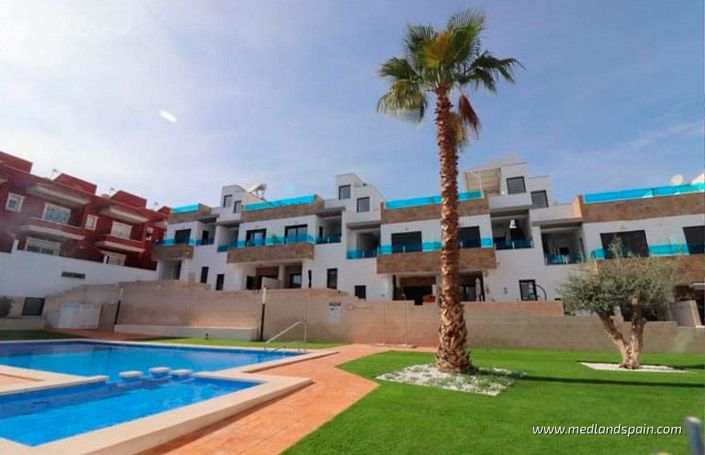 Image No.13-3 Bed Townhouse for sale