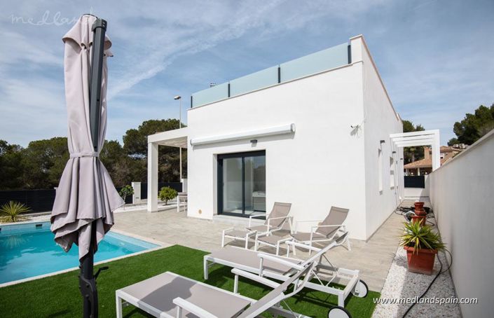 Image No.11-3 Bed Villa for sale