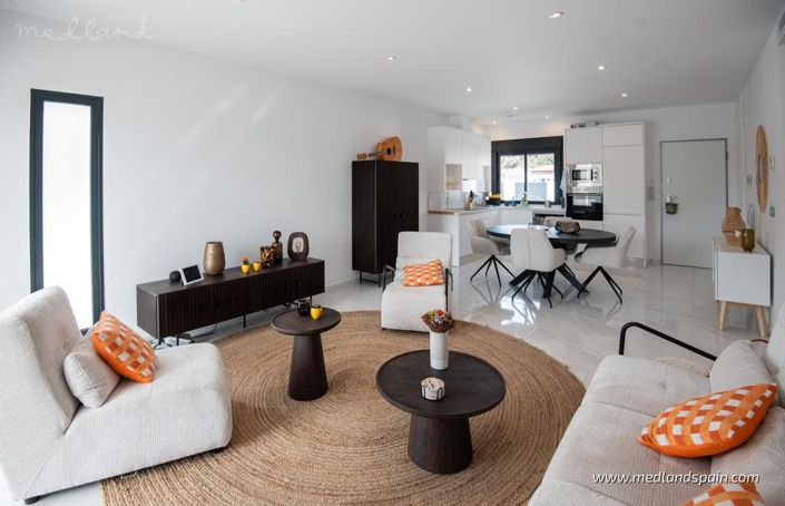 Image No.3-3 Bed Villa for sale