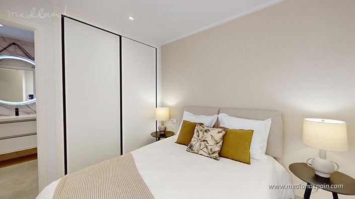 Image No.11-3 Bed Apartment for sale