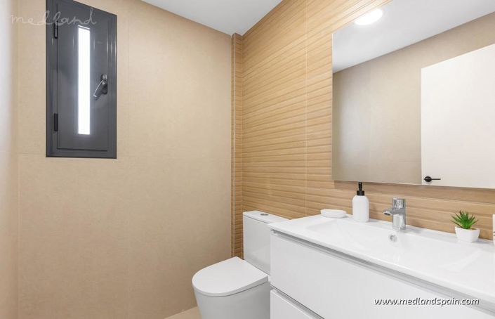 Image No.6-4 Bed Townhouse for sale