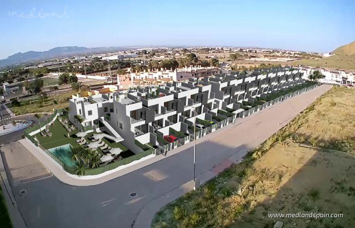 Image No.15-2 Bed Townhouse for sale