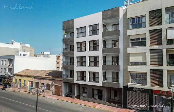 Image No.7-2 Bed Apartment for sale