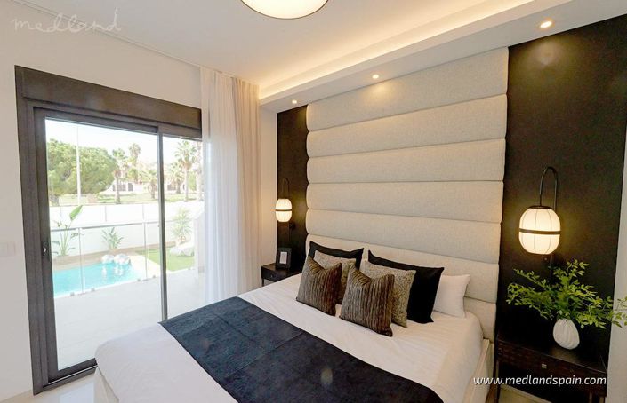 Image No.6-3 Bed Villa for sale