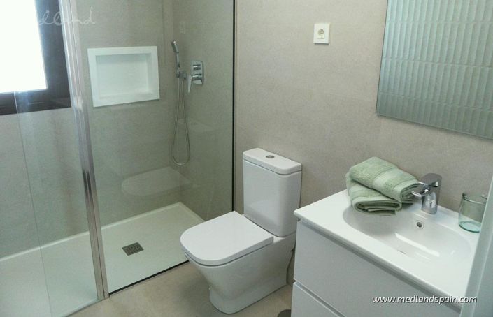 Image No.10-4 Bed Townhouse for sale