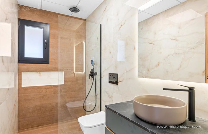 Image No.7-3 Bed Villa for sale