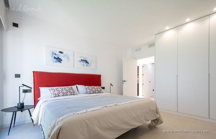 Image No.9-3 Bed Villa for sale