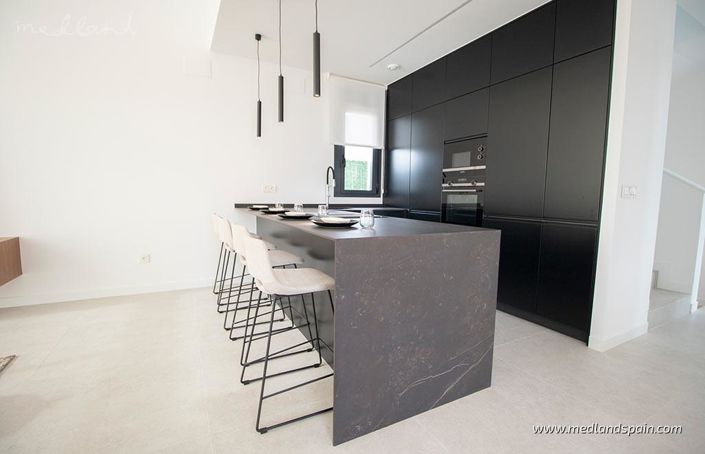 Image No.6-3 Bed Villa for sale