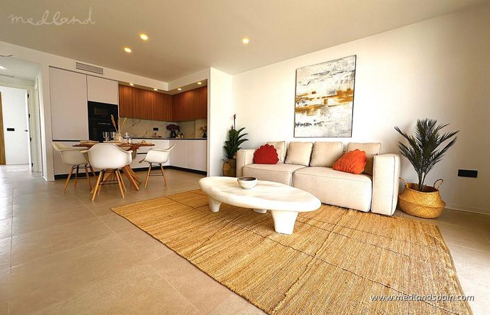 Image No.3-3 Bed Apartment for sale