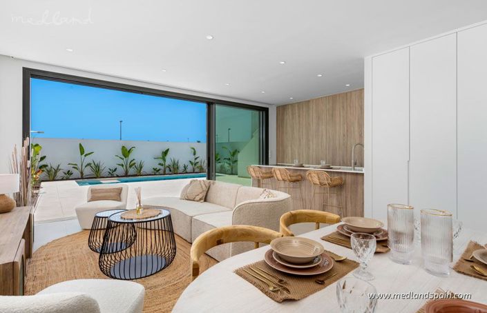 Image No.3-3 Bed Villa for sale